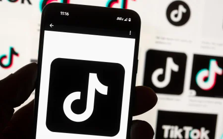 Trump says he’ll keep extending TikTok shutdown deadline