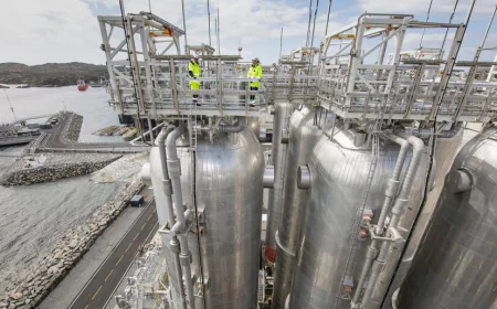 World's first commercial carbon storage facility gets first CO2 injection