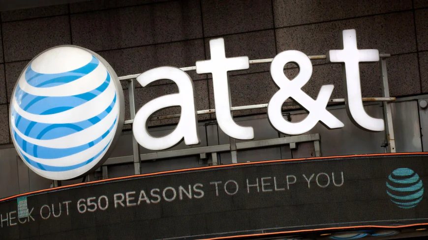 AT&T snatches up wireless spectrum licenses from EchoStar for $23 billion