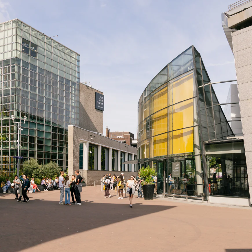 Van Gogh Museum in Fight With Dutch State That Threatens Its Future