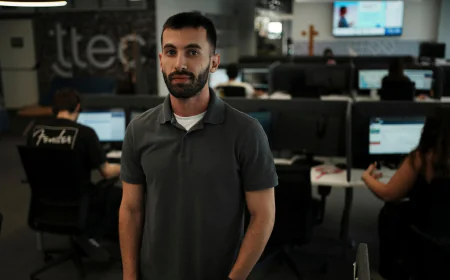 AI shakes up the call center industry, but some tasks are still better left to humans