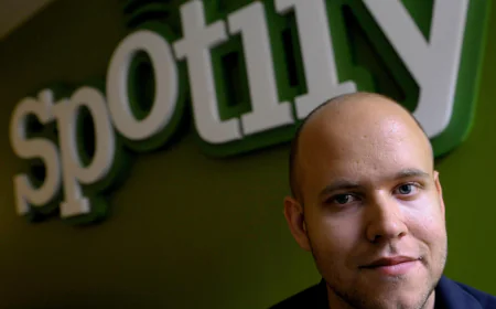 Spotify founder steps down from CEO role