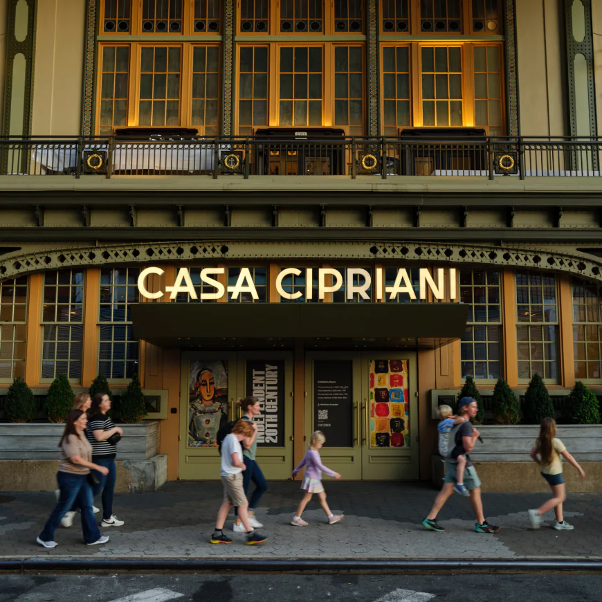 Discovering Surprises Among the Familiar at the Independent 20th Century