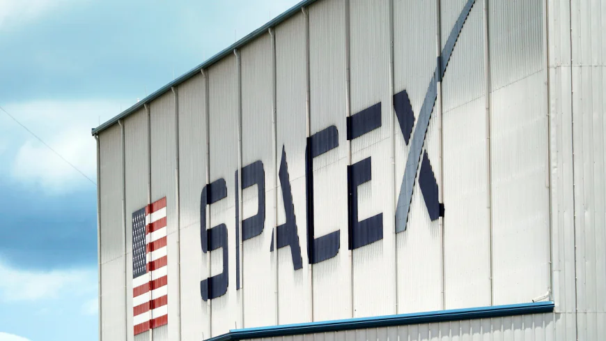 Musk's SpaceX spends $17 billion to acquire spectrum licenses from EchoStar