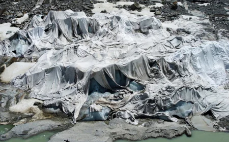 Swiss glaciers shrank 3% this year, the fourth-biggest retreat on record
