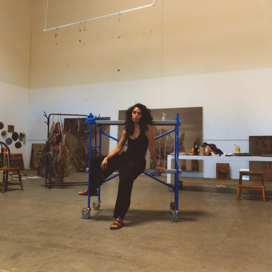 Forced to Flee Two Homes, a Painter Finds a Refuge on Canvas