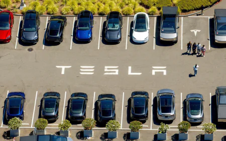 California threatens Tesla with 30-day suspension of sales license for deceptive self-driving claims